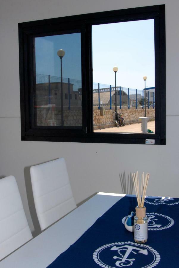 House Boat Luxury Cagliari Hotell Exteriör bild