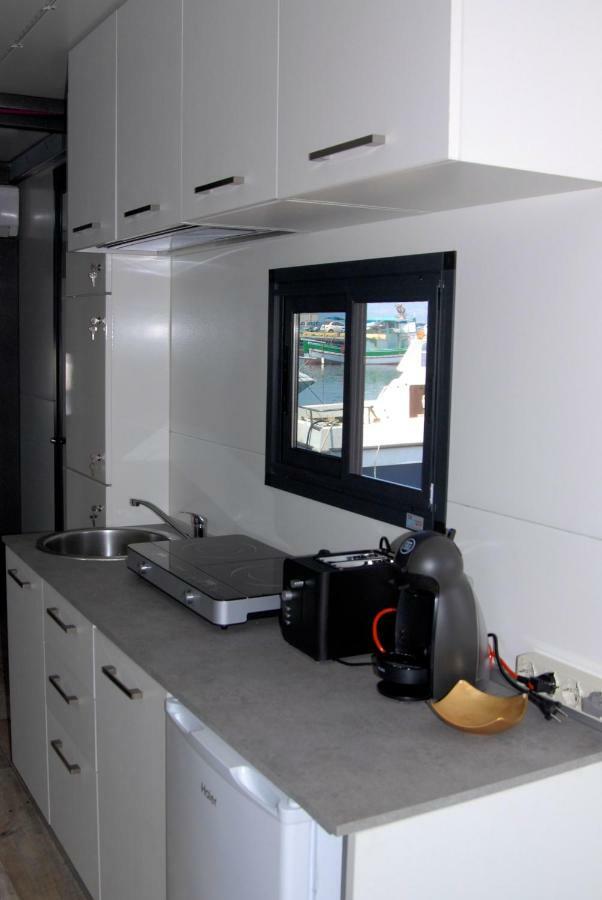 House Boat Luxury Cagliari Hotell Exteriör bild